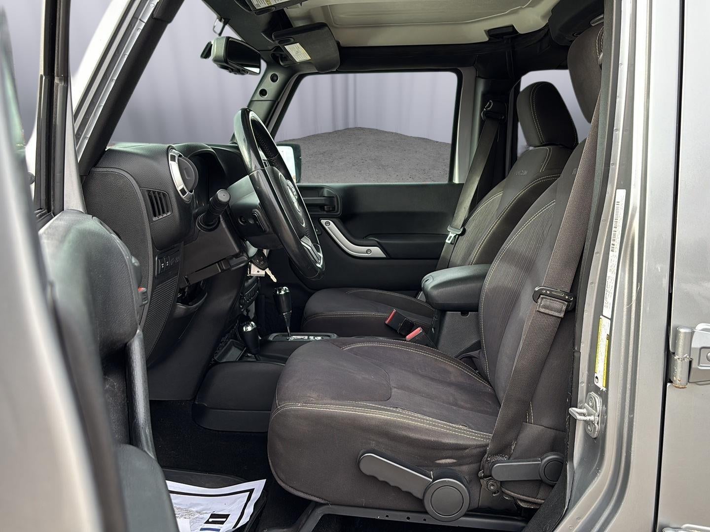 2013 Jeep WRANGLER UNLIMITED Base