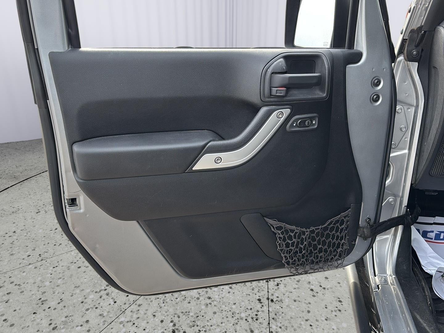 2013 Jeep WRANGLER UNLIMITED Base