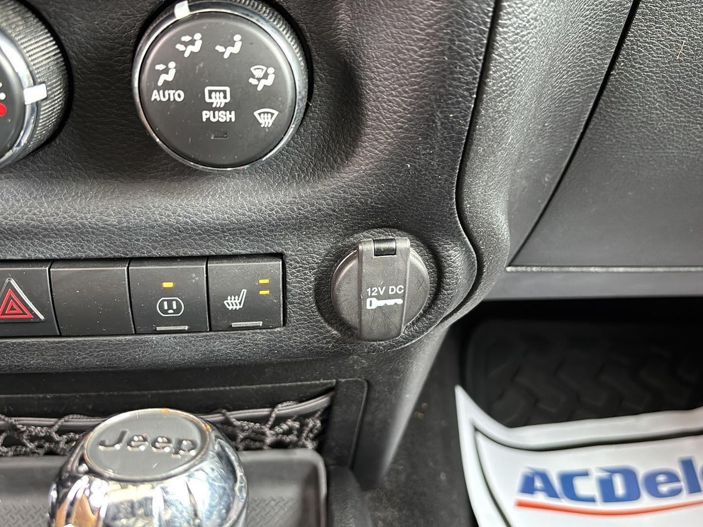 2013 Jeep WRANGLER UNLIMITED Base