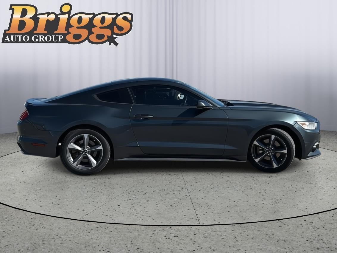 2015 Ford MUSTANG Base
