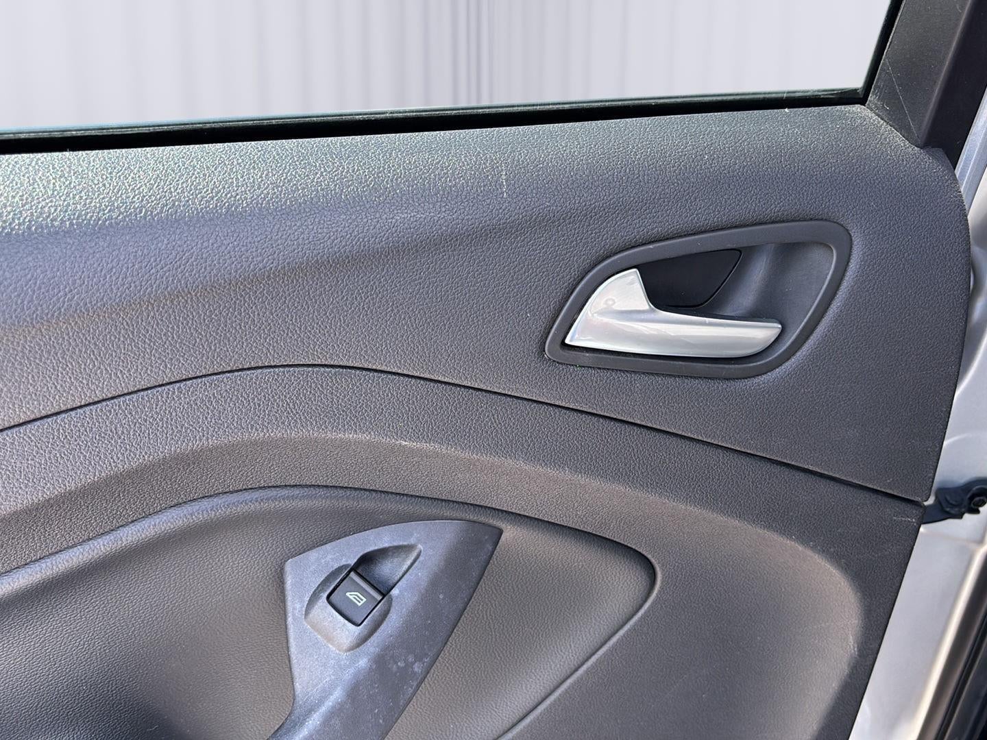 2017 Ford Escape Base