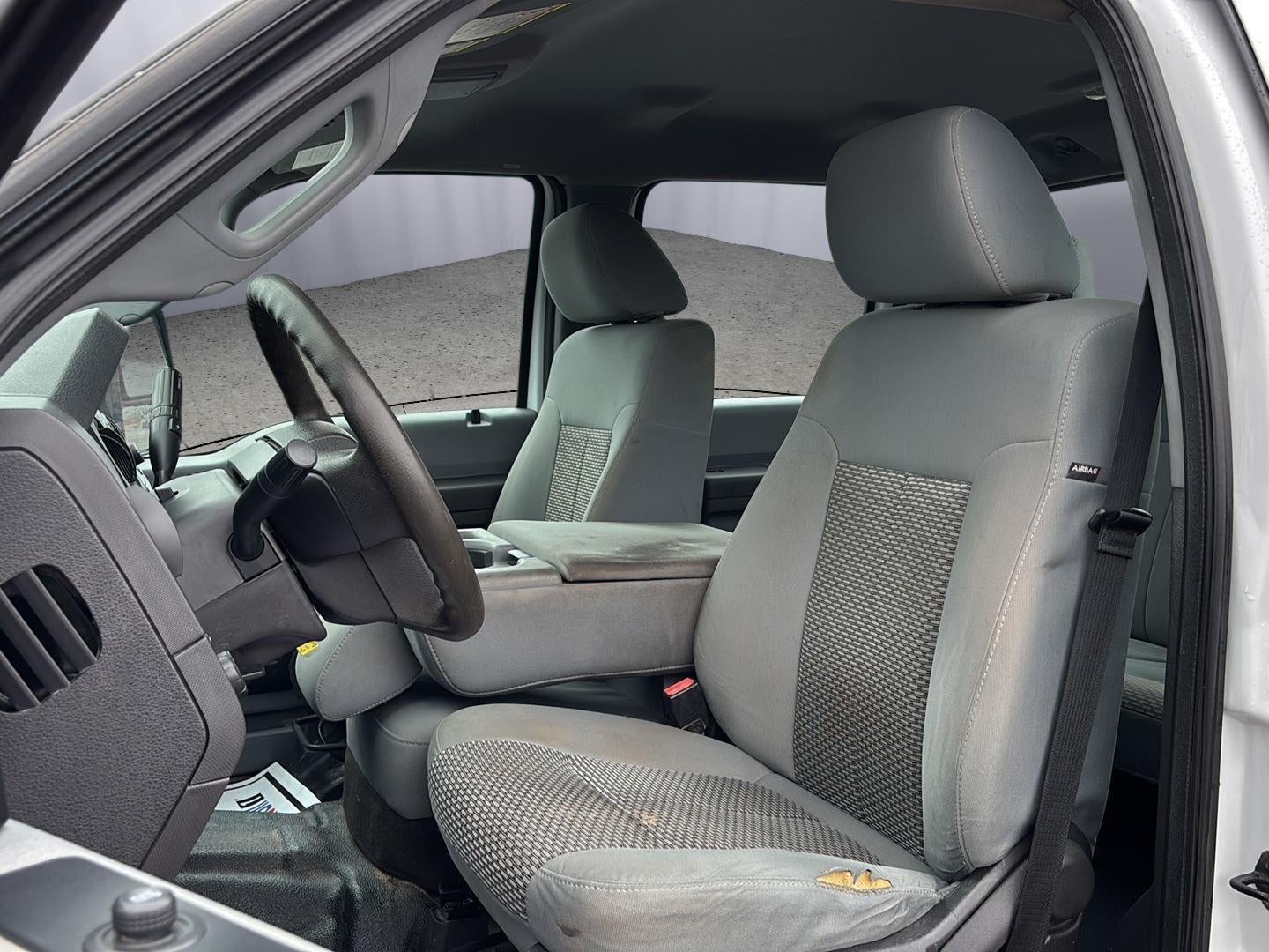 2016 Ford Super Duty F-350 DRW XL