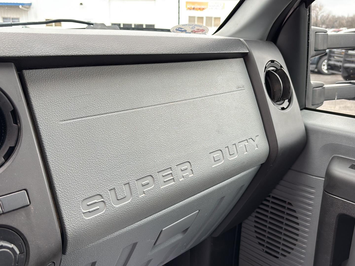 2016 Ford Super Duty F-350 DRW XL