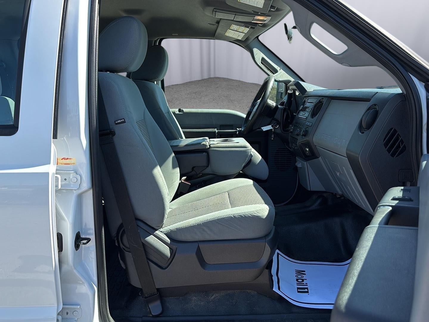 2016 Ford Super Duty F-350 DRW XL
