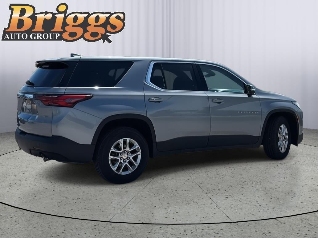2023 Chevrolet Traverse LS