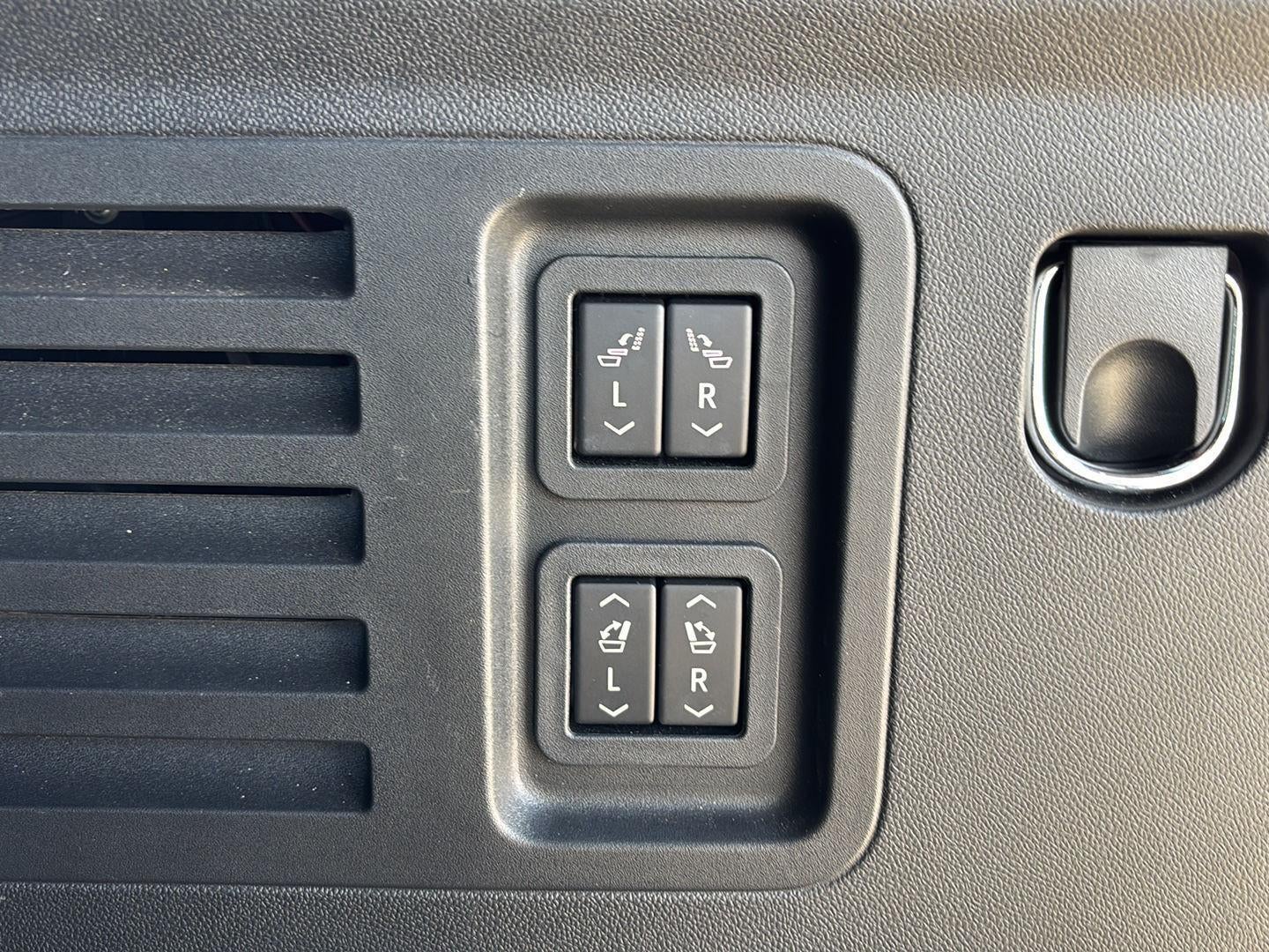 2024 Chevrolet TRAVERSE Base