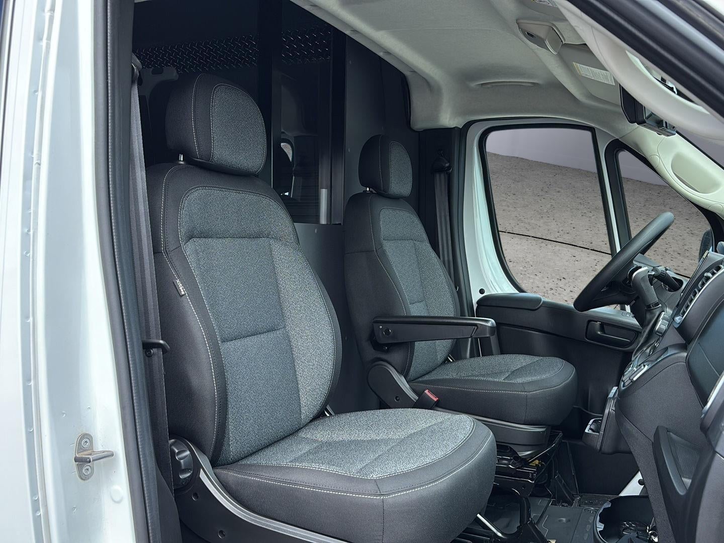 2025 RAM ProMaster Cargo Van SLT