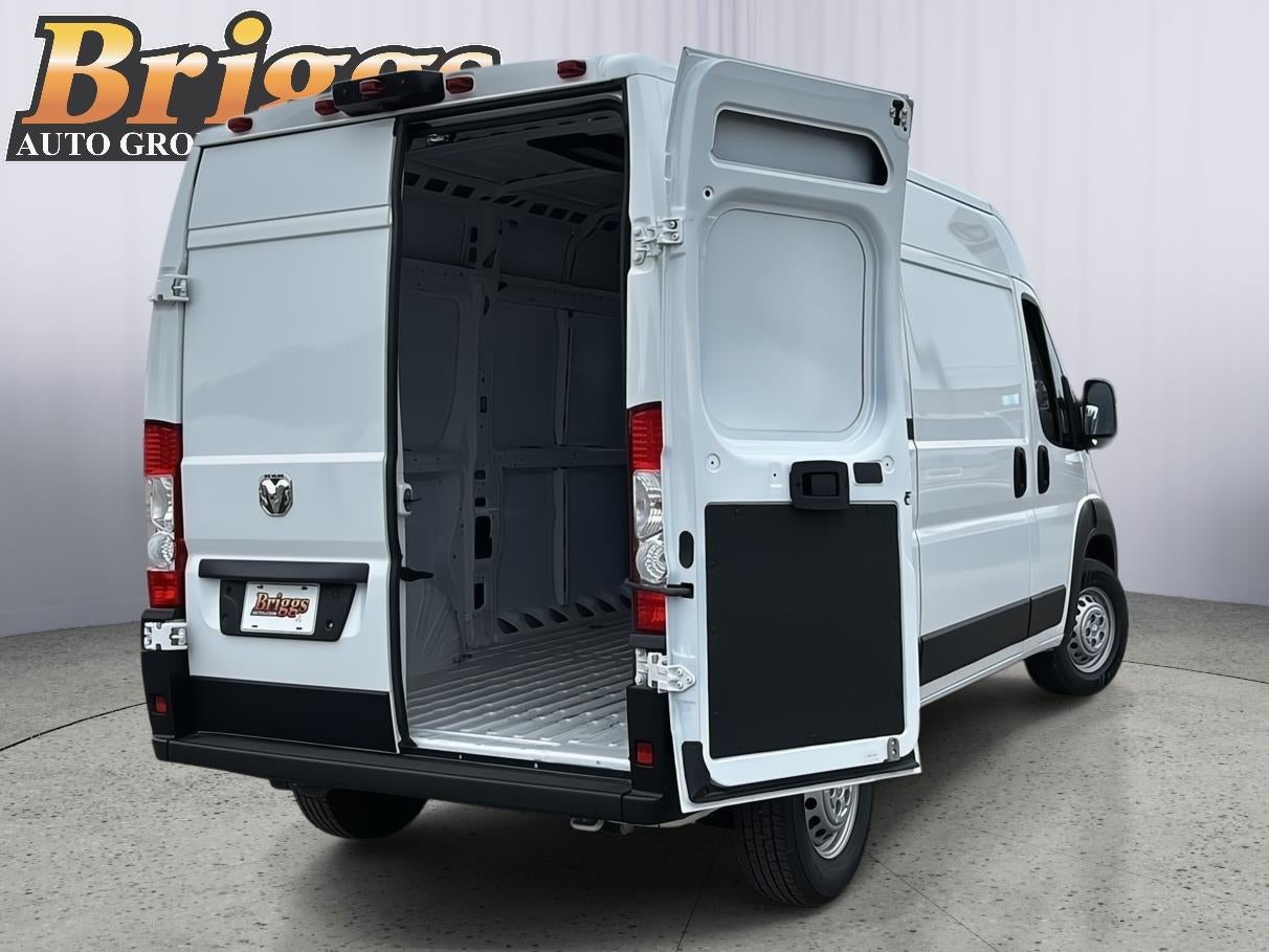2025 RAM ProMaster Cargo Van Tradesman