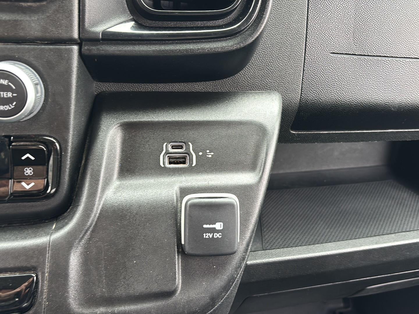 2025 RAM ProMaster Cargo Van Tradesman