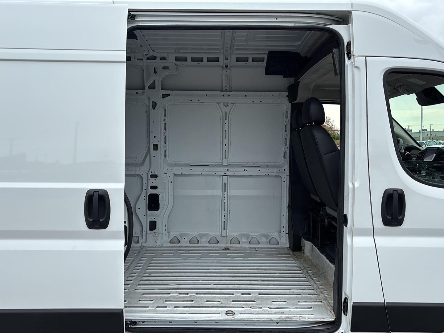 2025 RAM ProMaster Cargo Van Tradesman