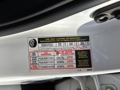 2022 Nissan Kicks SR