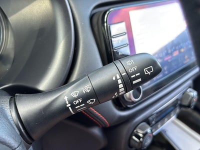 2022 Nissan Kicks SR