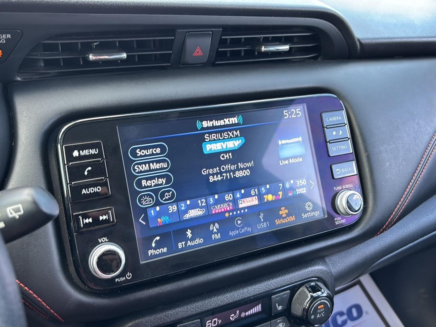 2022 Nissan Kicks SR