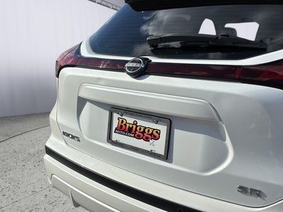 2022 Nissan Kicks SR