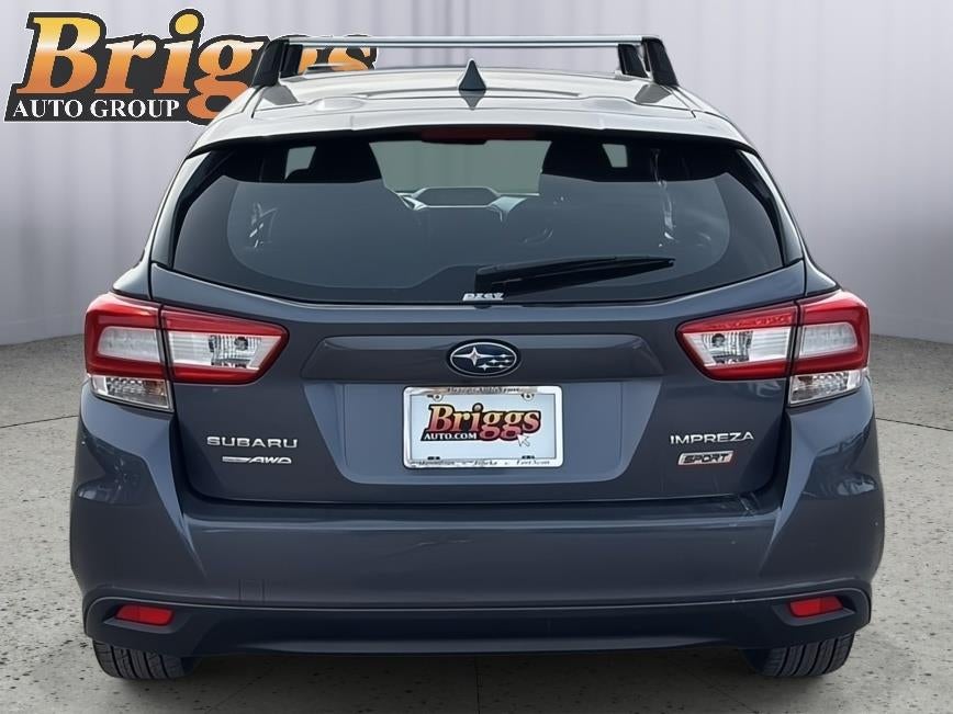 2017 Subaru IMPREZA Base