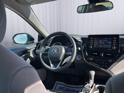 2022 Toyota Camry Hybrid LE