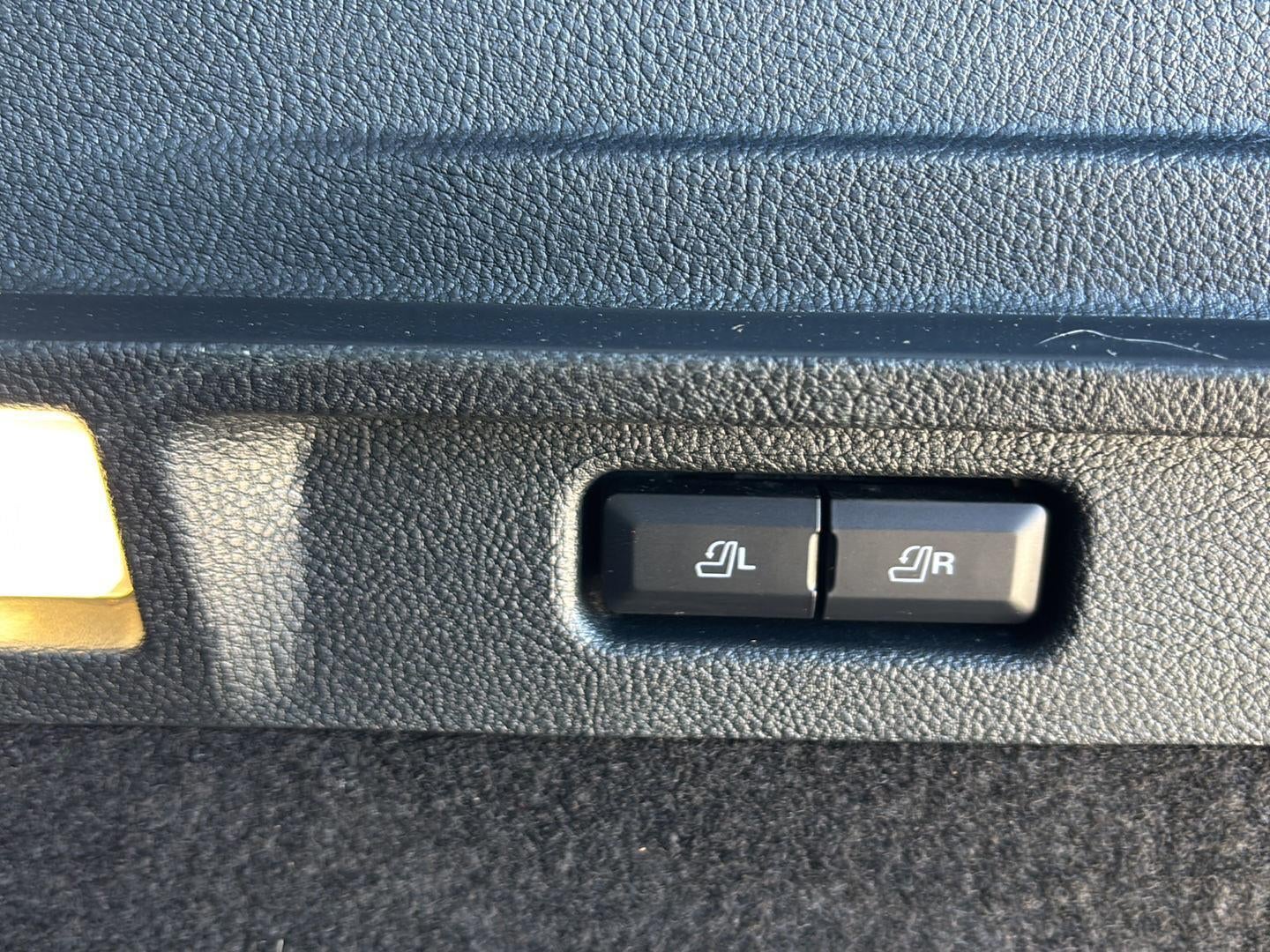 2022 Lincoln CORSAIR Base