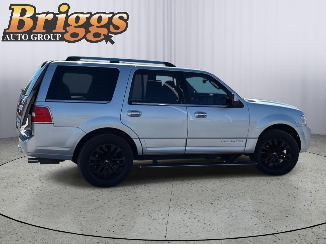 2014 Lincoln Navigator Base