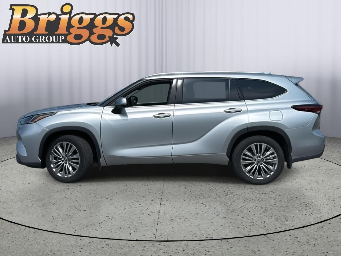 2024 Toyota Highlander Platinum