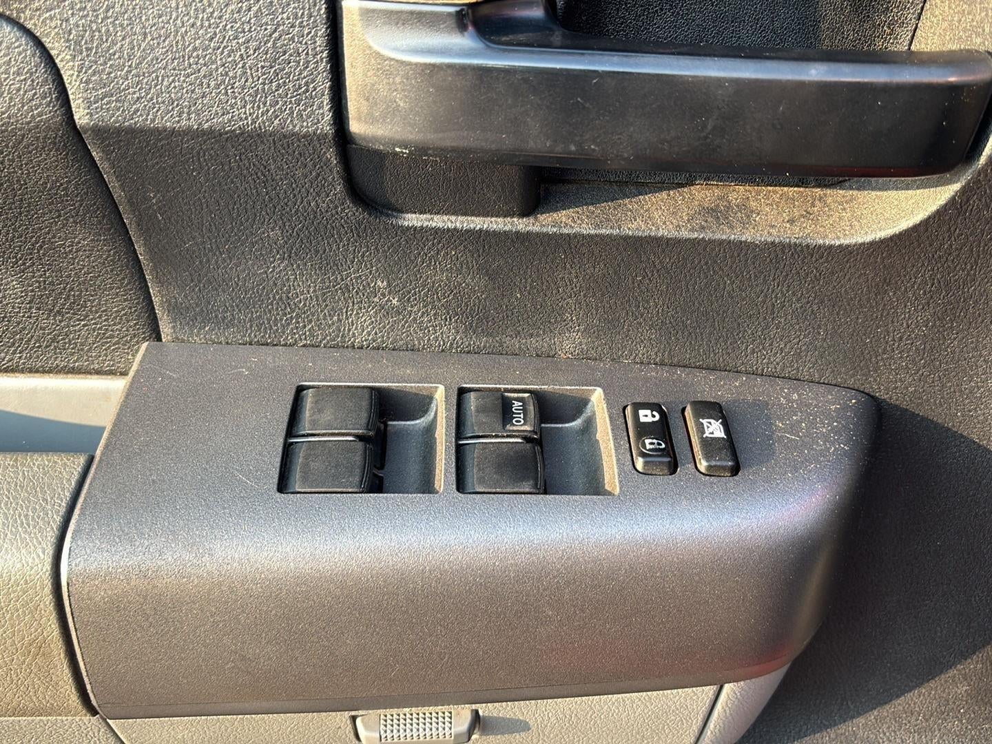 2011 Toyota Tundra Truck GRADE