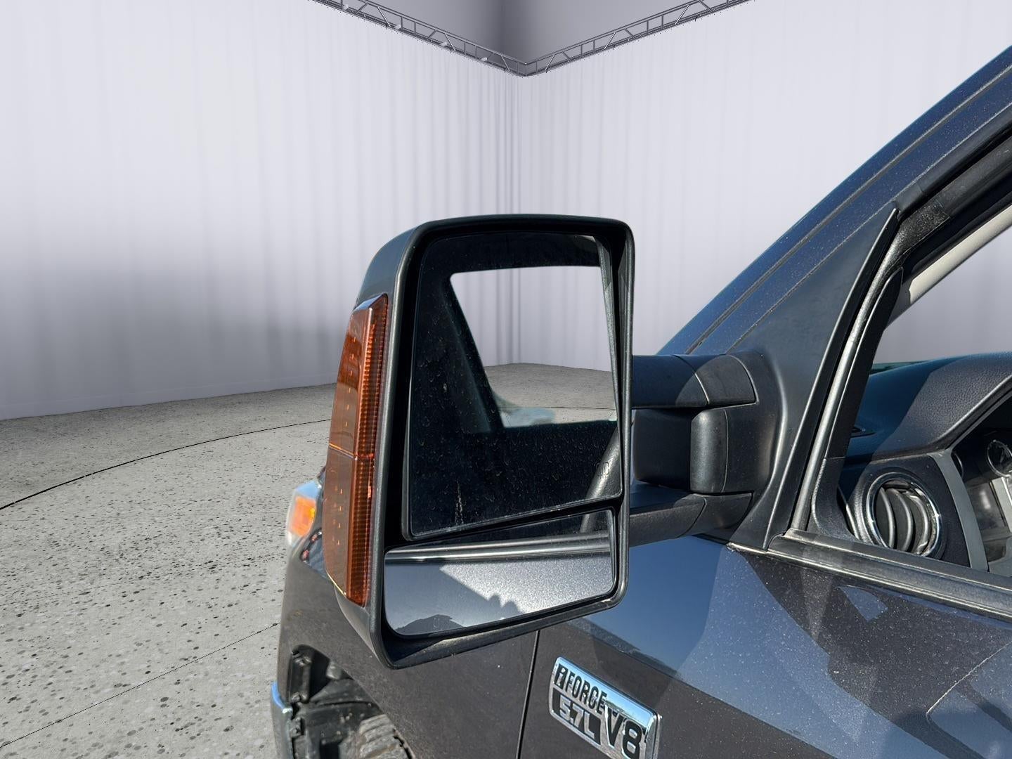 2015 Toyota TUNDRA Base