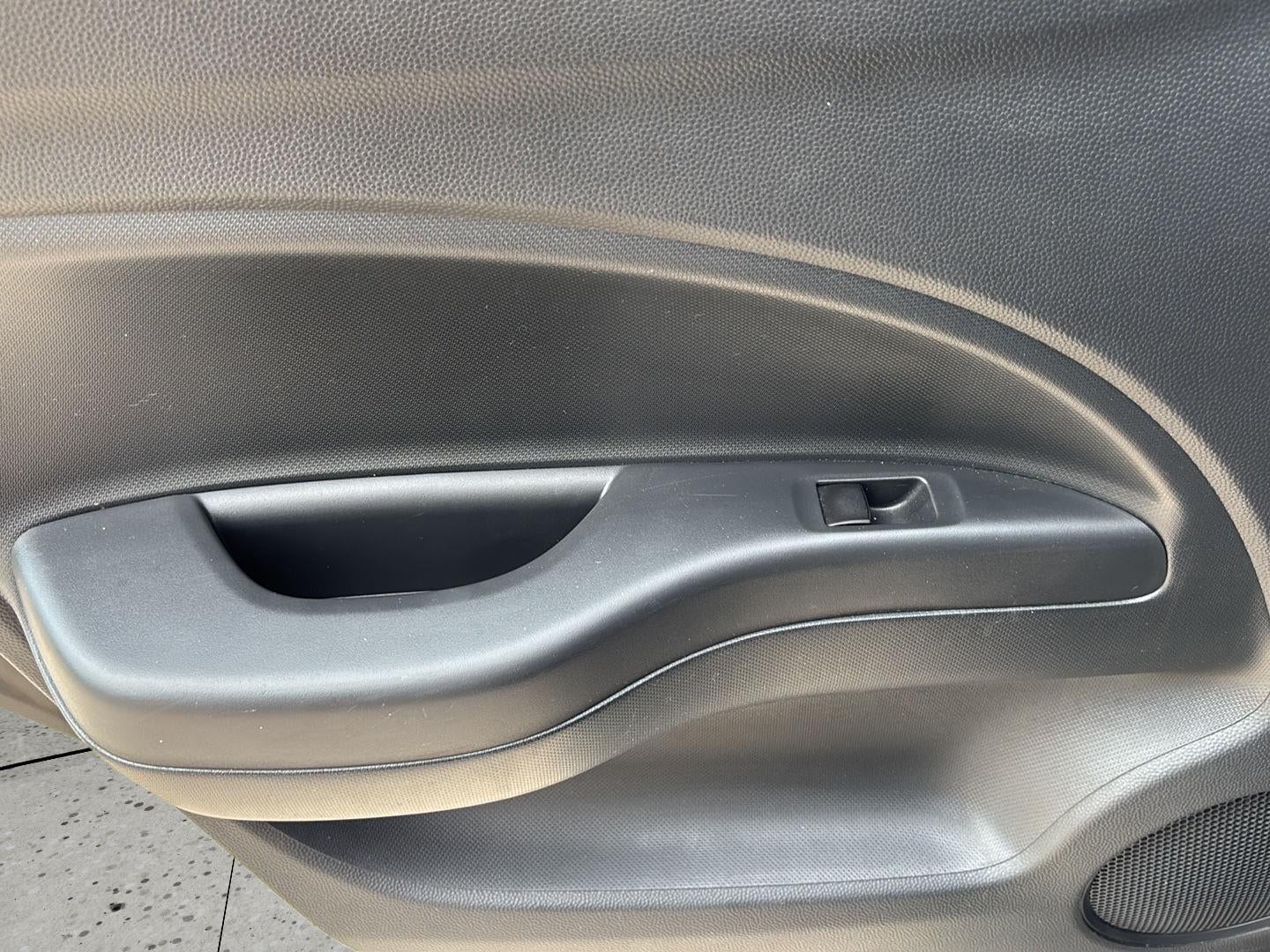 2022 Mitsubishi Mirage ES