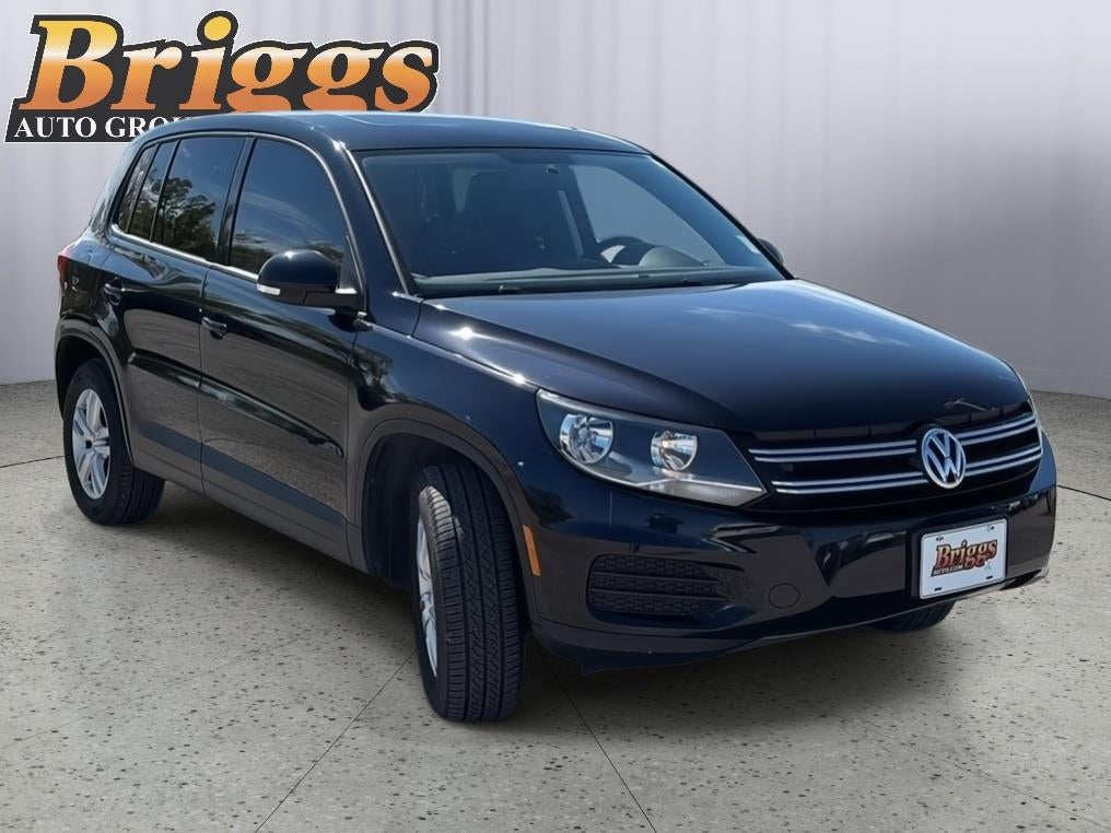 2013 Volkswagen Tiguan S w/Sunroof