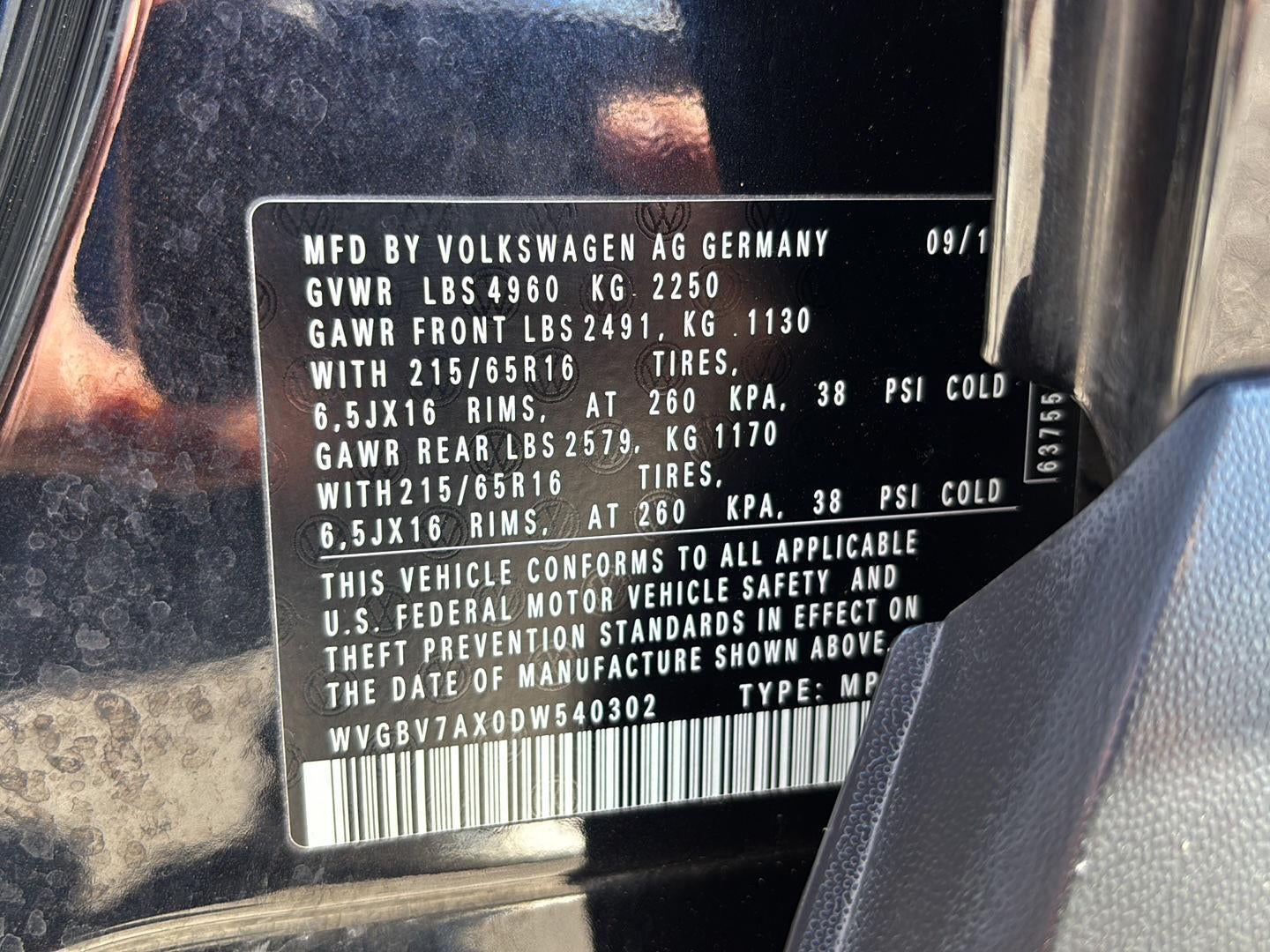 2013 Volkswagen Tiguan S w/Sunroof