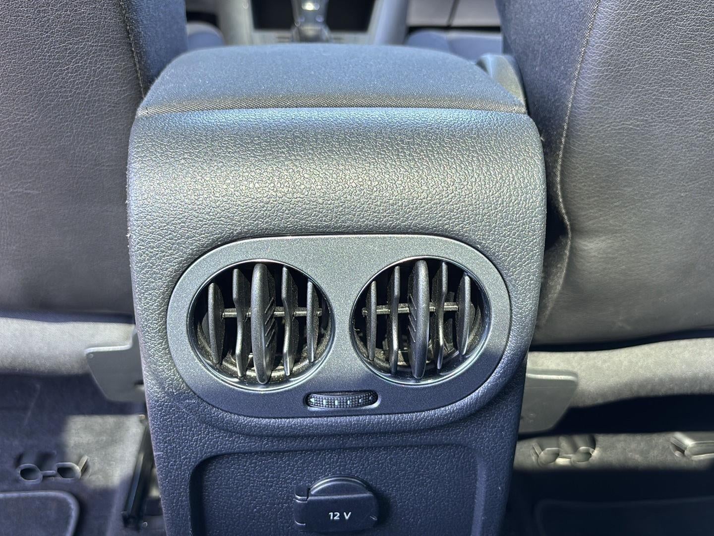 2013 Volkswagen Tiguan S w/Sunroof