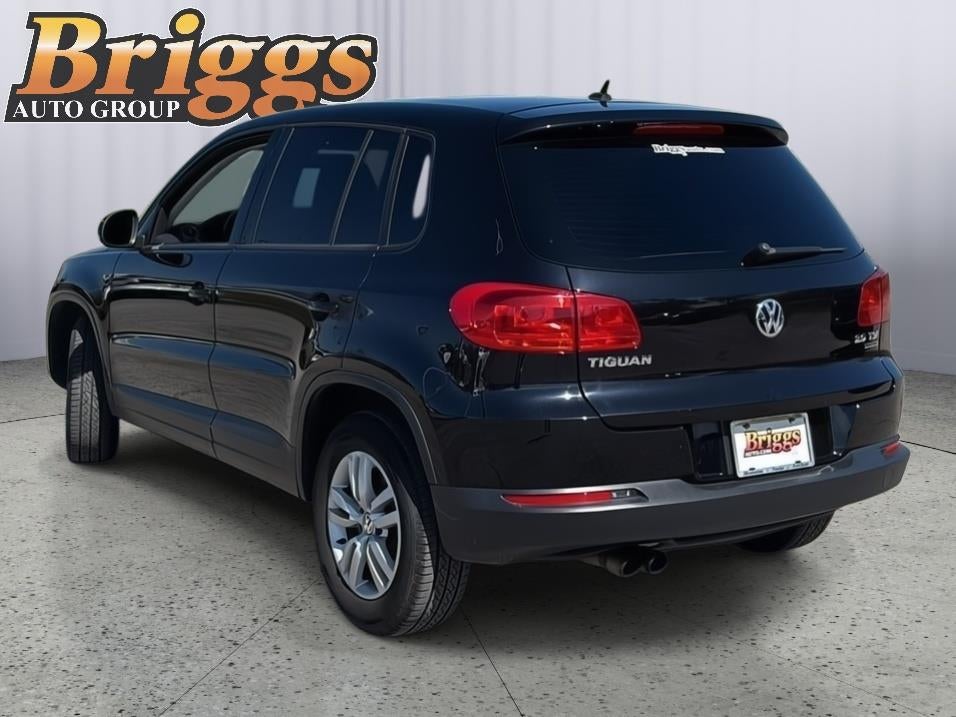 2013 Volkswagen Tiguan S w/Sunroof