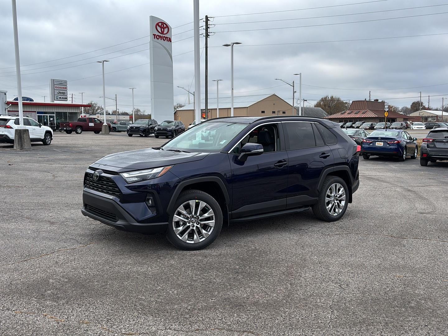 2025 Toyota RAV4 XLE Premium