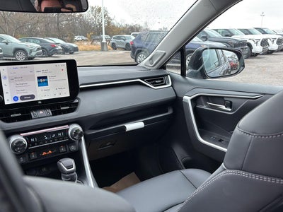 2025 Toyota RAV4 XLE Premium