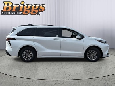 2026 Toyota Sienna XLE