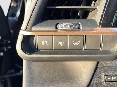 2025 Toyota Toyota Crown Signia Limited