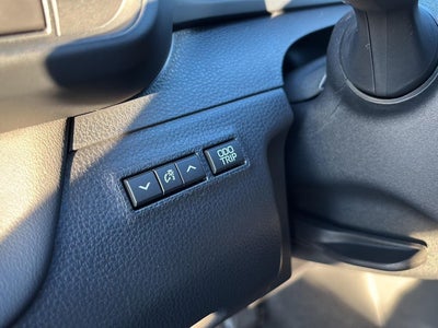 2025 Toyota Toyota Crown Signia Limited