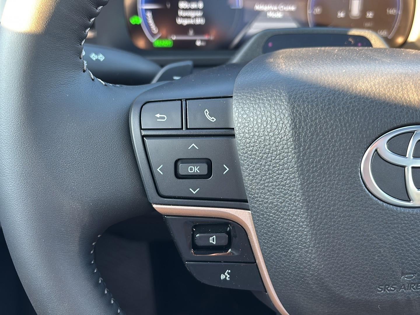 2025 Toyota Toyota Crown Signia Limited