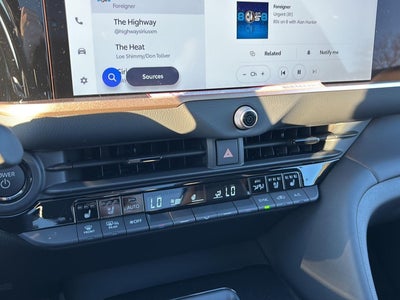 2025 Toyota Toyota Crown Signia Limited