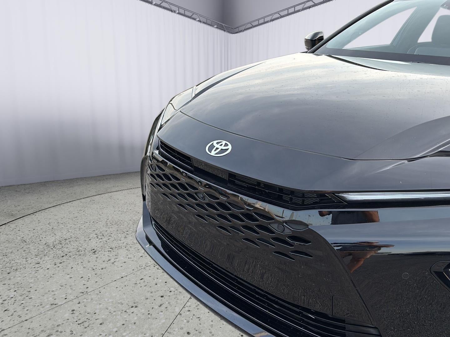 2026 Toyota Toyota Crown Signia Limited